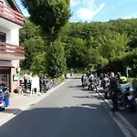 Eifelpension Brueckenschenke 3*