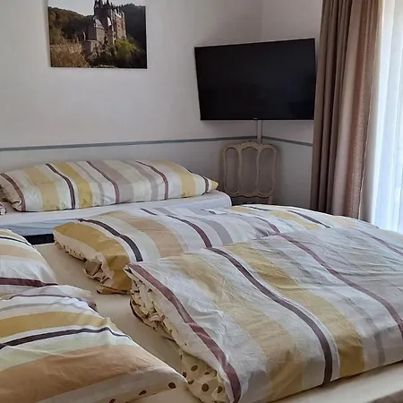 Eifelpension Brueckenschenke 福斯霍芬