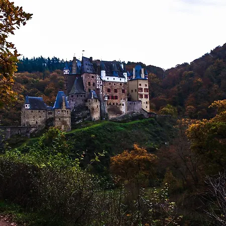 Eifelpension Brueckenschenke 3*