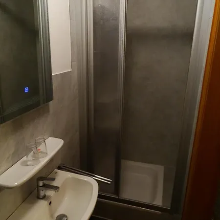 Nocleg ze śniadaniem Eifelpension Brueckenschenke 3*